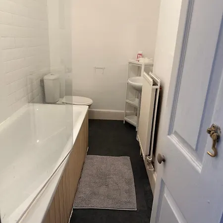 5 Brunswick - 04 Hostel *